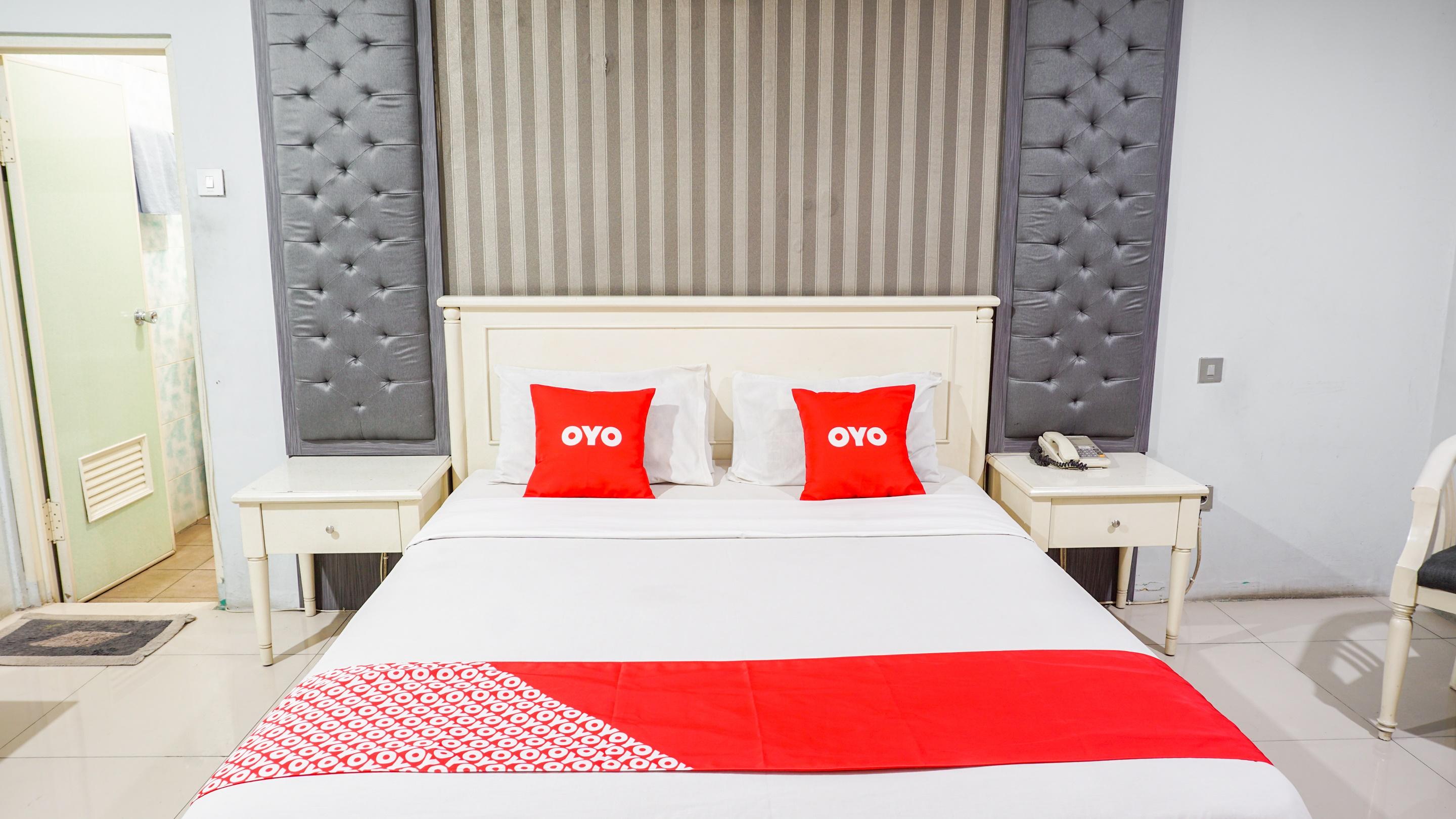 Oyo 2085 Chrysanta Hotel Bandung Eksteriør billede