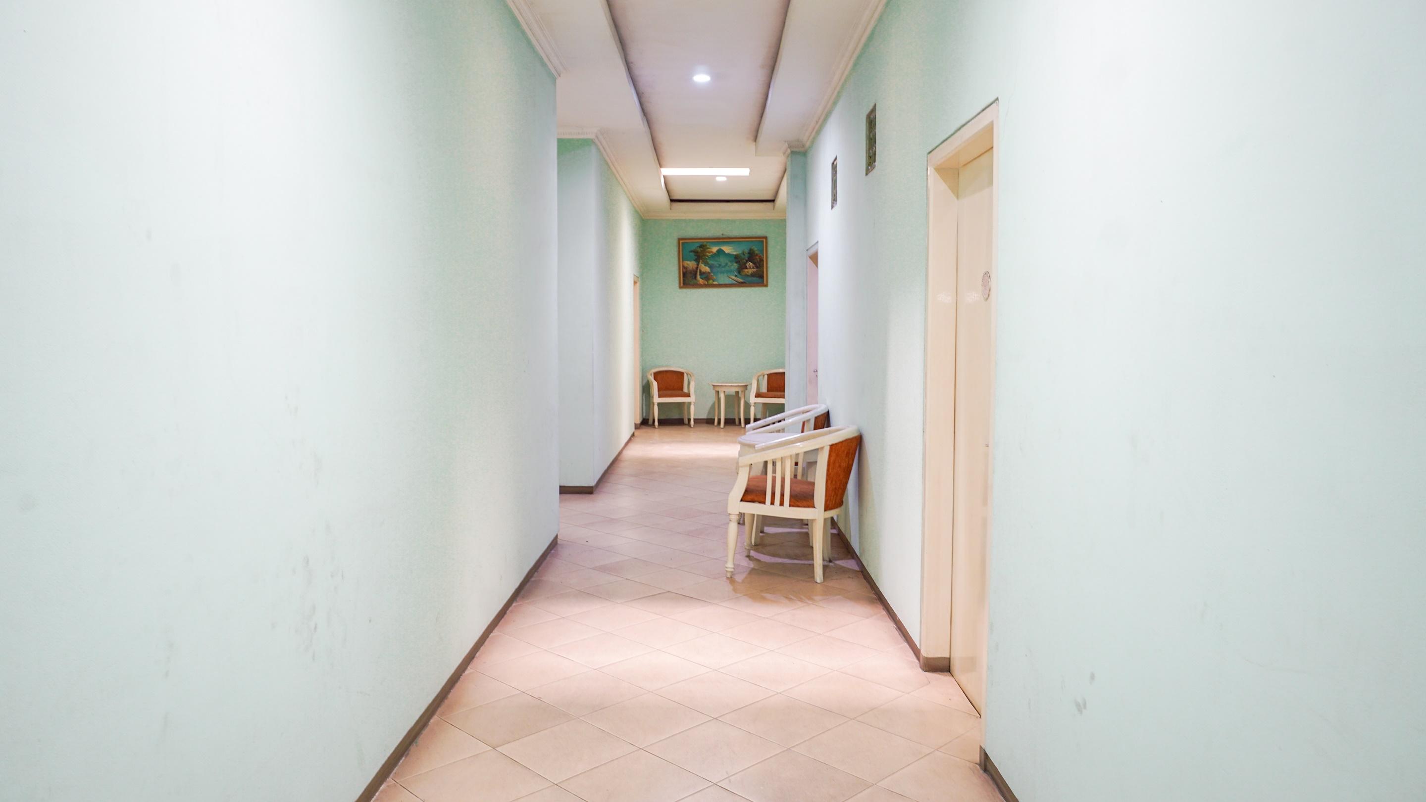 Oyo 2085 Chrysanta Hotel Bandung Eksteriør billede
