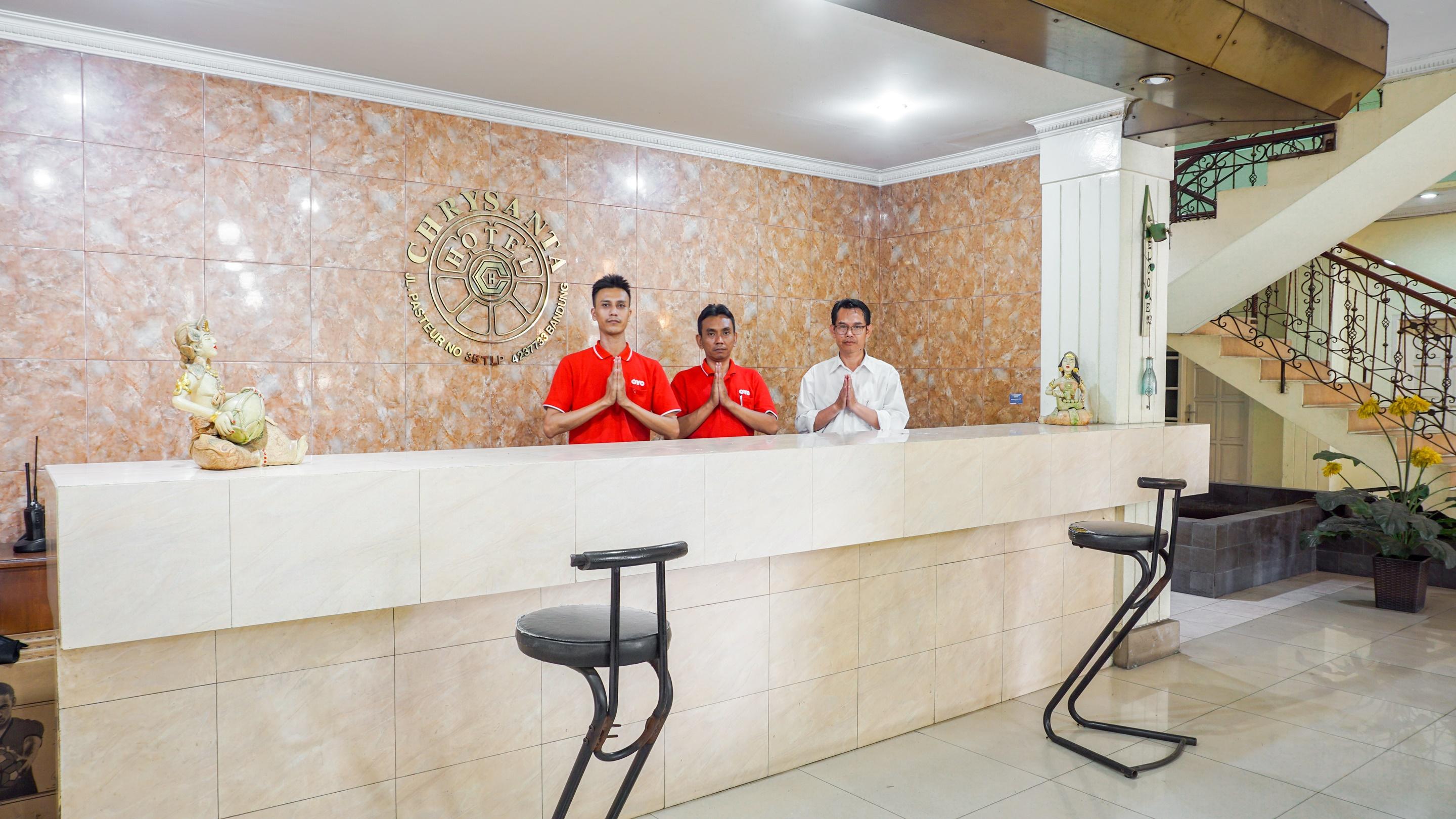 Oyo 2085 Chrysanta Hotel Bandung Eksteriør billede