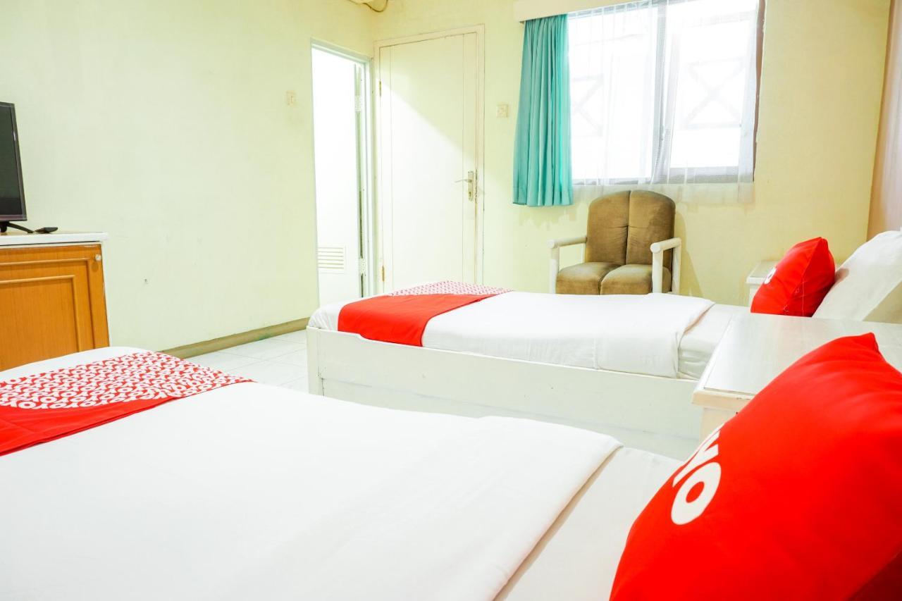 Oyo 2085 Chrysanta Hotel Bandung Eksteriør billede