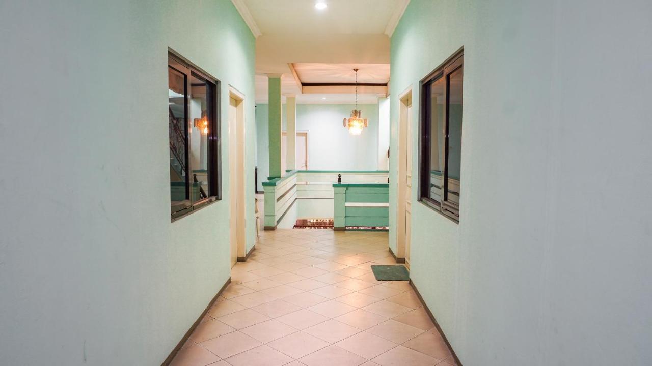 Oyo 2085 Chrysanta Hotel Bandung Eksteriør billede