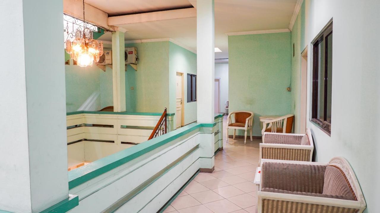 Oyo 2085 Chrysanta Hotel Bandung Eksteriør billede